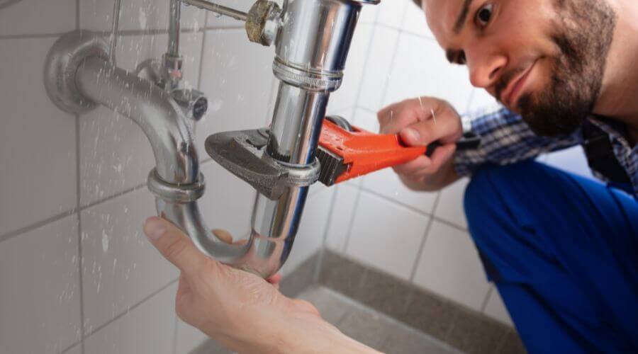 Professional same day plumber services in Deering, ND